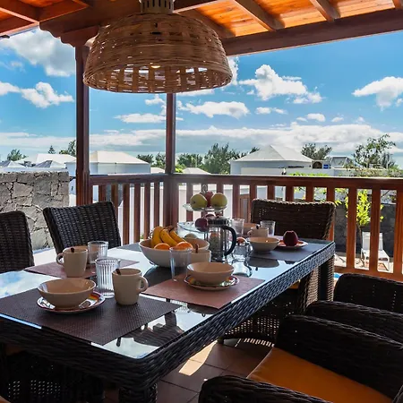 Villa Sarantonton Playa Blanca (Lanzarote)